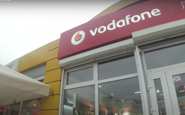  Vodafone  :    -  