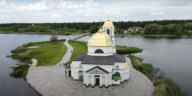 Какой церковный праздник 6 мая: кому избегать травы сегодня и что нельзя делать, чтобы не привлечь беды на весь год