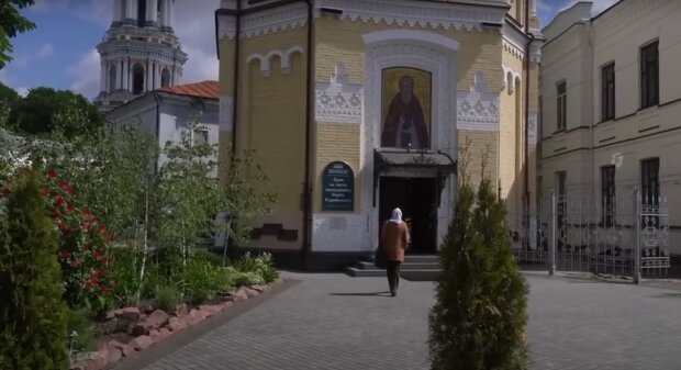 Большой церковный праздник 7 мая: ни в коем случае не открывайте двери и держите деньги крепче – что нельзя делать сегодня