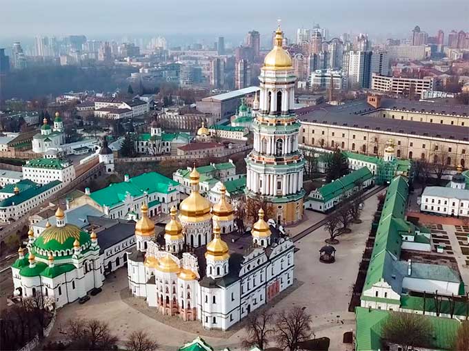 Не договаривайтесь и не трогайте деньги: 2 июня большой церковный праздник - можно лишиться всего