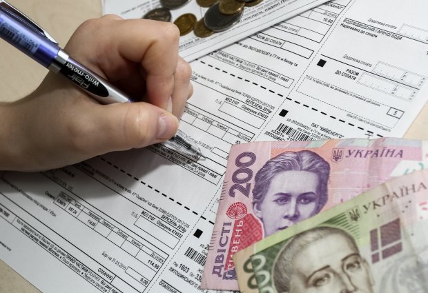 И врагу не пожелаешь: как карают украинцев за коммунальные долги