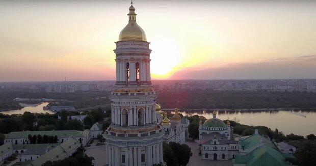 Какой церковный праздник 4 июня: что нельзя делать сегодня и почему запрещено купаться и трогать людей