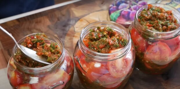 Вкуснейшие маринованные помидоры на зиму: рецепт консервации по-болгарски