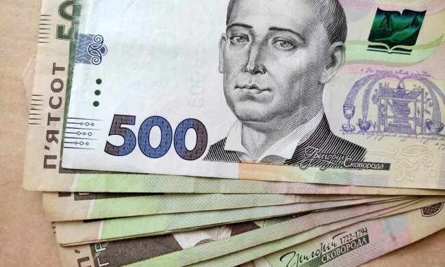 Украинцев предупредили: социальные выплаты прекратятся без проверки личности