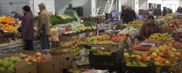 Цены в Украине резко снизились впервые за два года: невероятная новость шокировала экономику