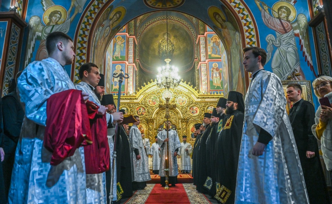 Беда совсем рядом, обойдите ее: 13 ноября большой церковный праздник, что категорически нельзя делать