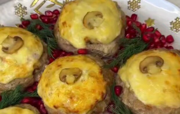 Новогоднее чудо из фарша: мясные гнезда, которые исчезают с тарелки быстрее салата "Оливье"