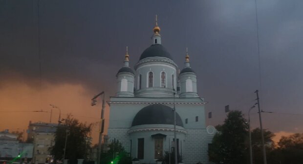 Особенный церковный праздник 11 декабря: обязательно зажгите все свечи сегодня и важные запреты