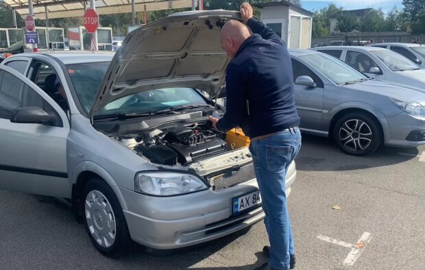 ����� ������� ����������� ���� � ��������: ������� ������ ���������, ��-�� ������� ���� ����� �� ��������� ������� �����