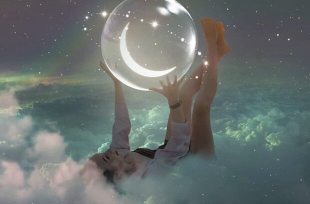 ������� ������� ����� "����� �����": � ���� 4 ������ ������� ��� ������������ �� 180 ��������