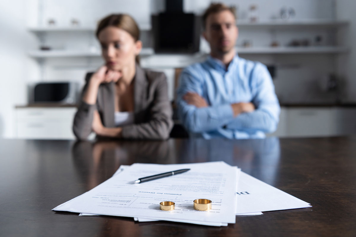 Юристы рассказали, как супруги могут делить имущество без развода