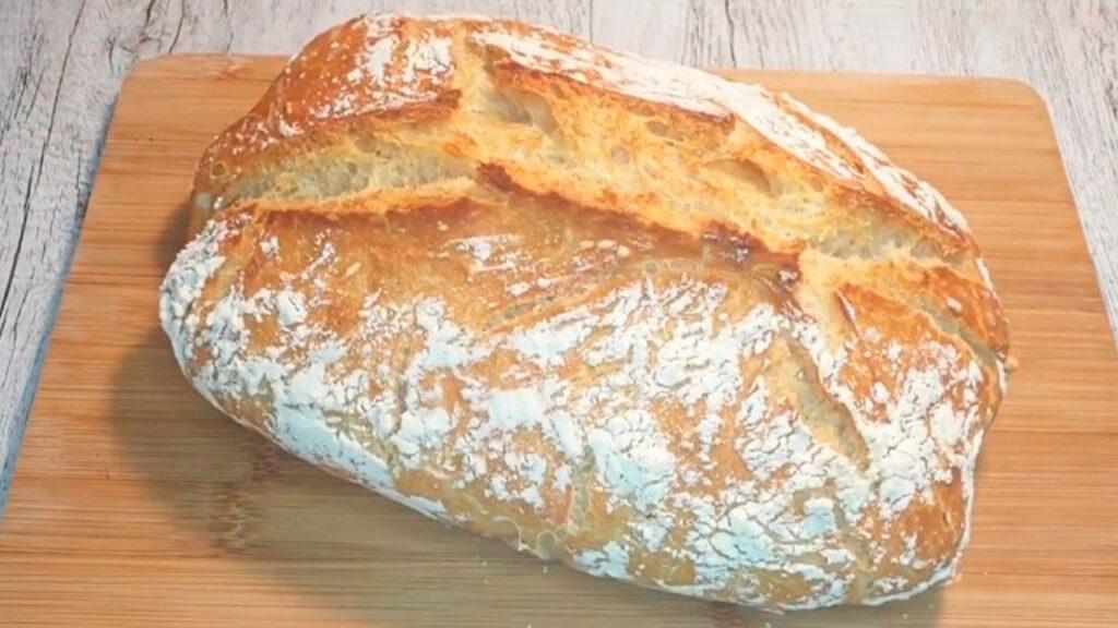 Хлеб за 19 гривен без замеса: простой рецепт, который покорил хозяек