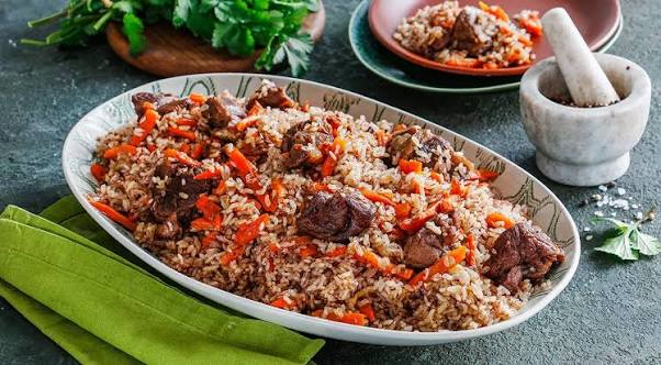 Хотите рассыпчатый плов? Не добавляйте в казан этот ингредиент